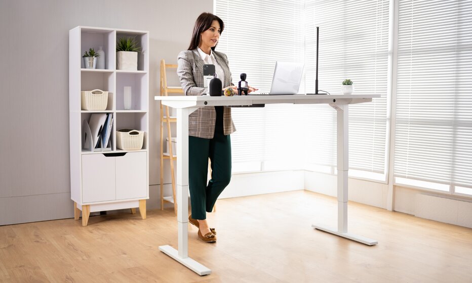 <p>Ergonomic Office Furniture & Workspace Solutions</p>